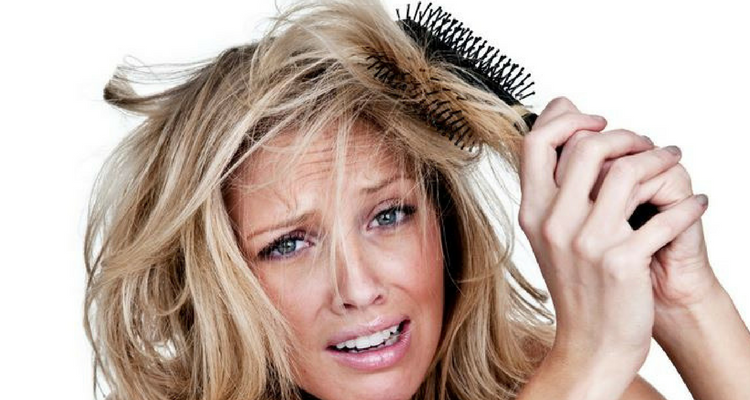 8 sinais que seu cabelo pode estar danificado