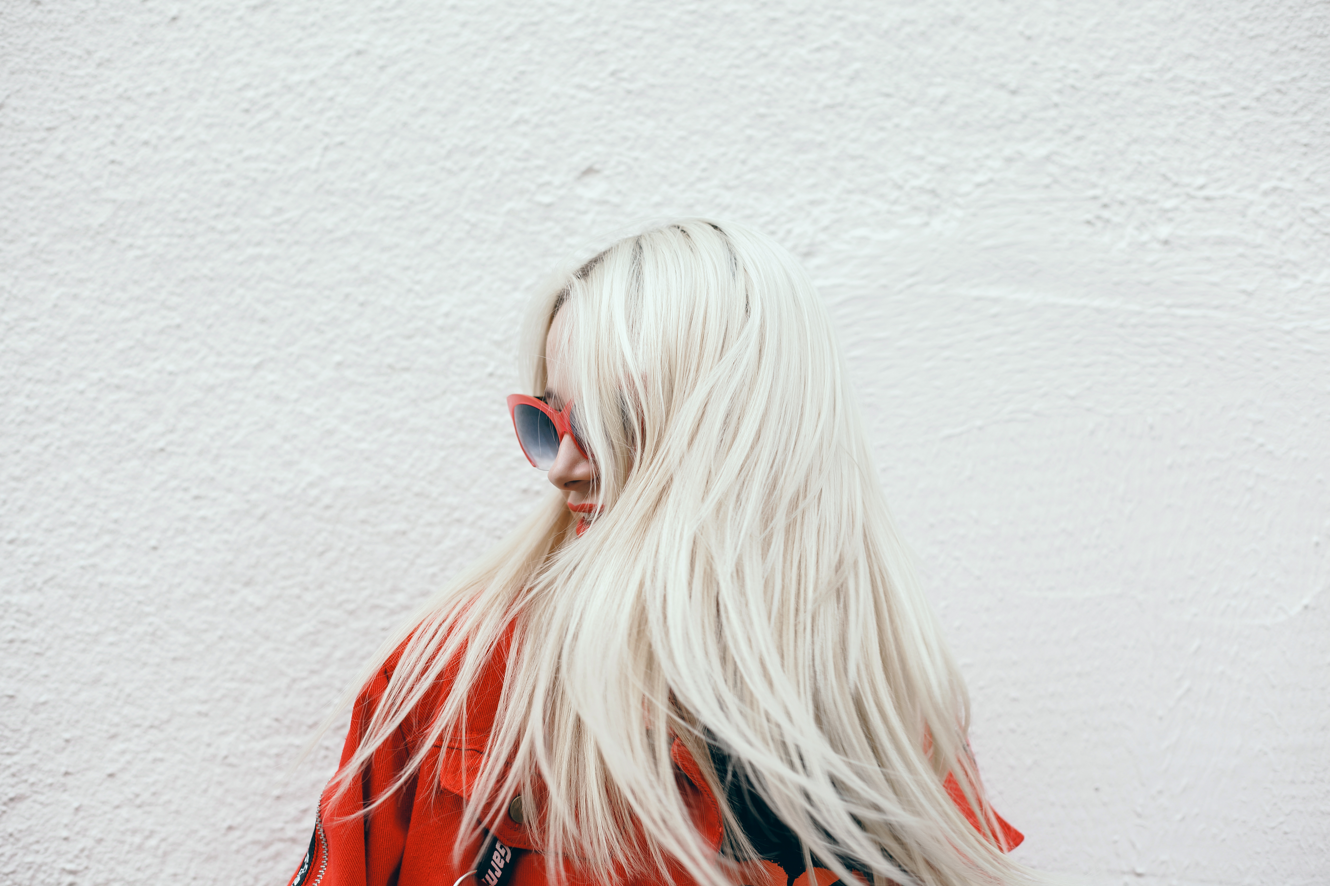 Guia para loiras: como recuperar cabelos danificados